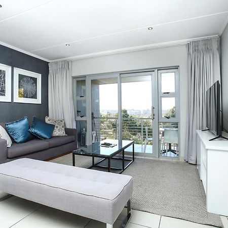 Epic Lifestyle Apartment Sandton Joanesburgo Exterior foto